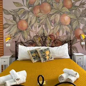 https://orange-lemon.palermohotels.org