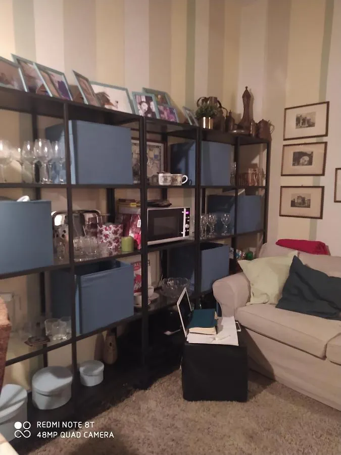 Homestay Room In Private Apartment Florence Italy